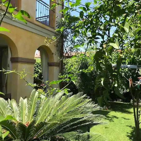 Junco Villa
